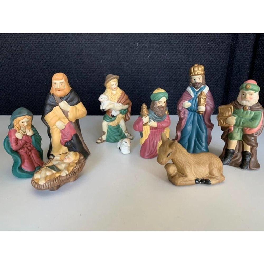 9 piece nativity scene